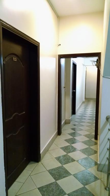 Embassy Lodge Карачи Экстерьер фото
